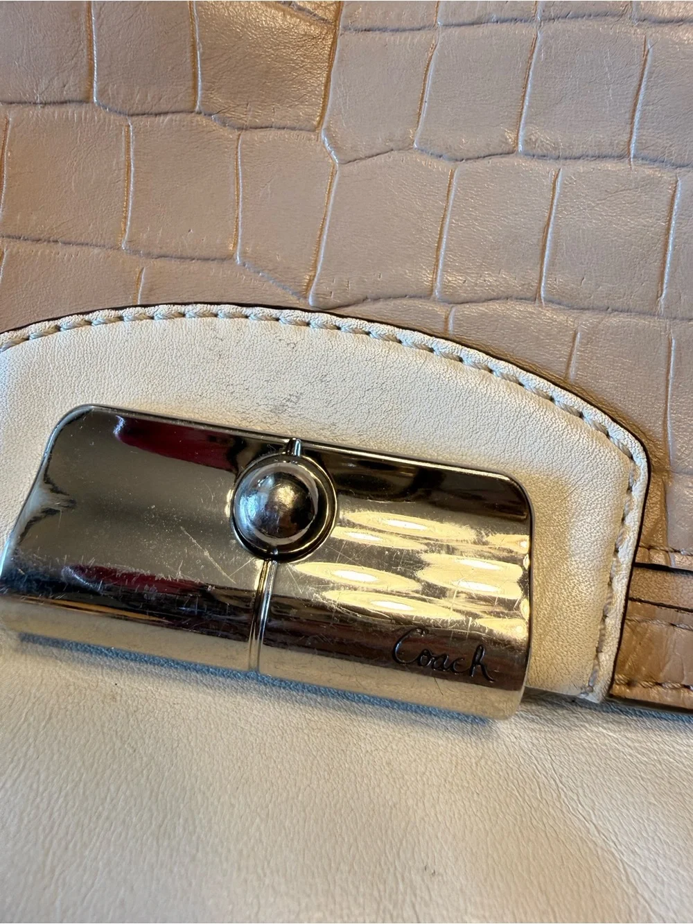 Coach vintage Leather Kristin spectator Shoulder Bag authentic